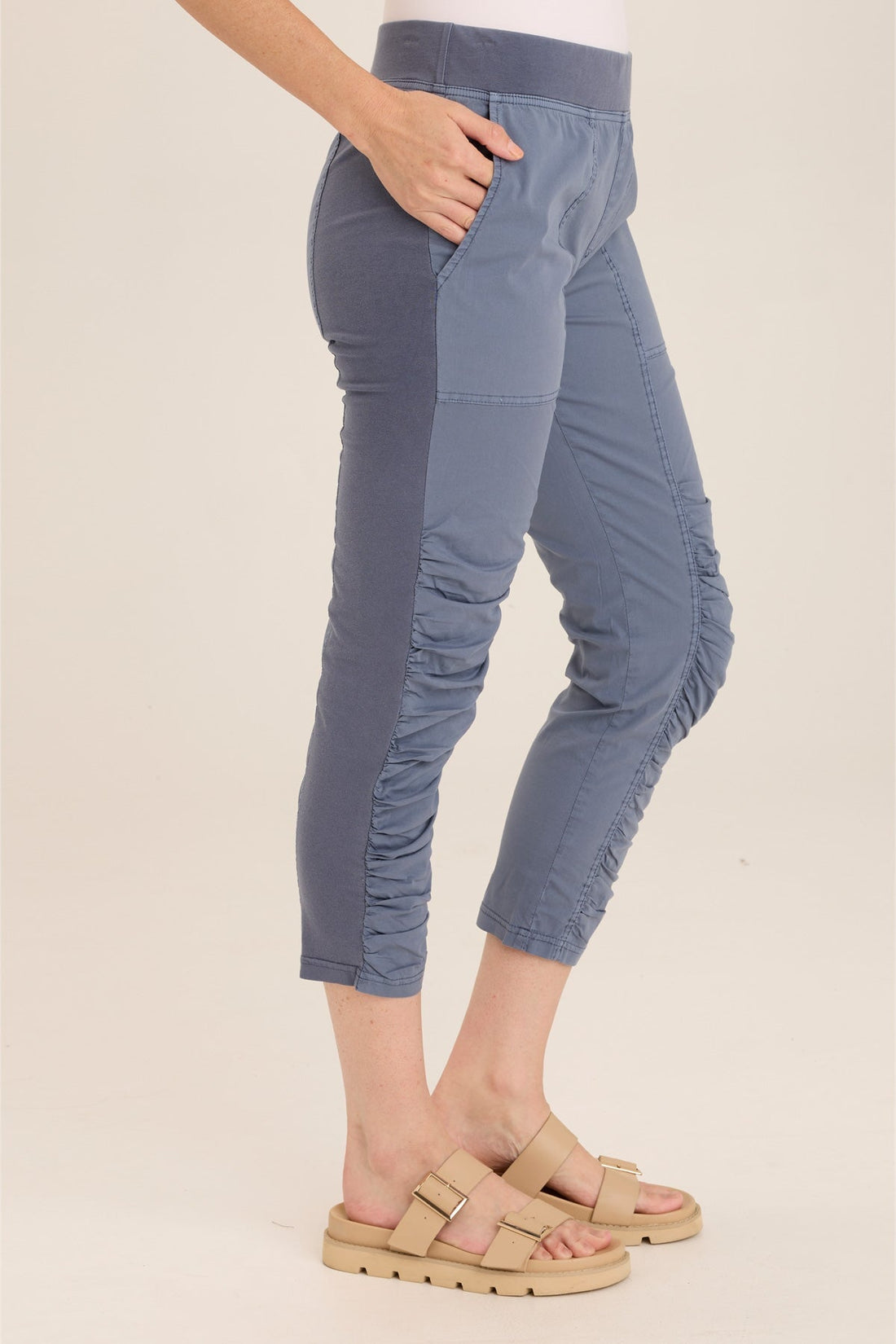 Geyser Pull-On Poplin/Jersey Ruched Crop