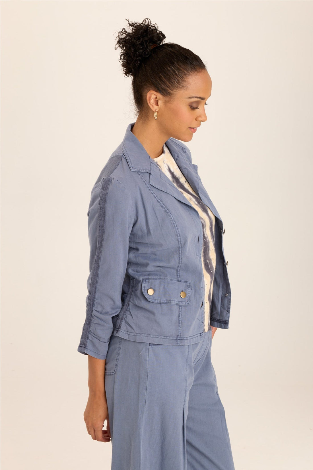 Folksy Linen/Stretch 4-Pocket Shirred Blazer