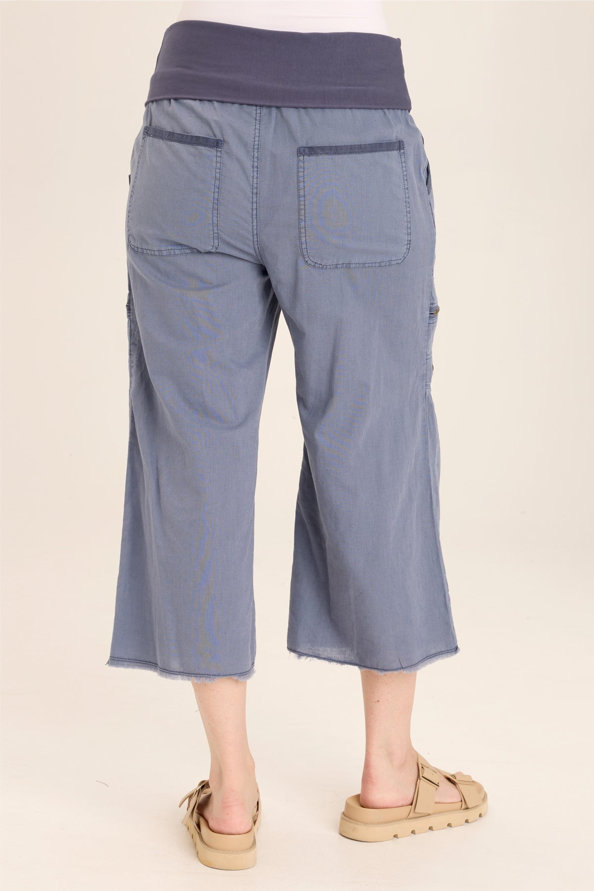 Pasqual Cotton Linen Flowy Cargo Crop