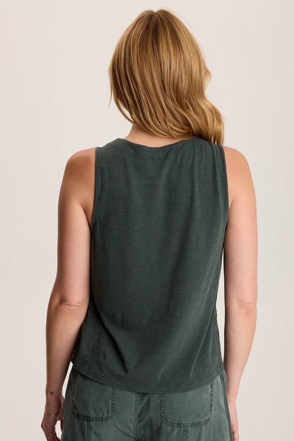 Quan Twill Embroidered Tank