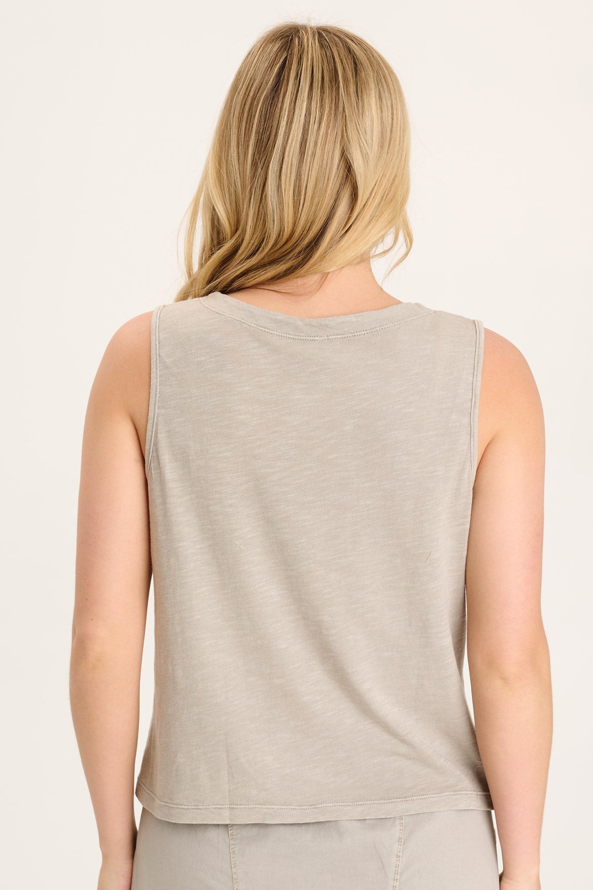 Quan Twill Embroidered Tank