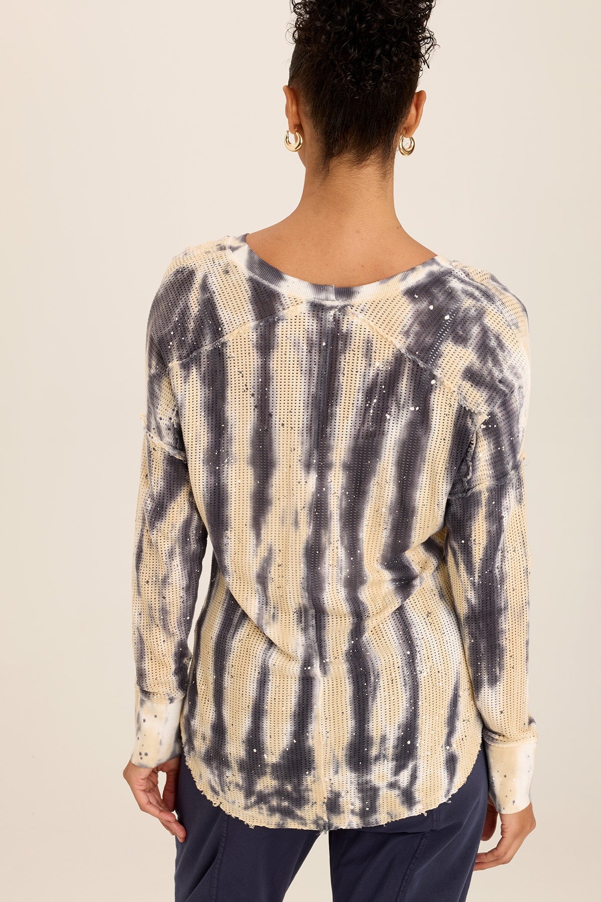 Bullock Mesh V-Neck Pullover