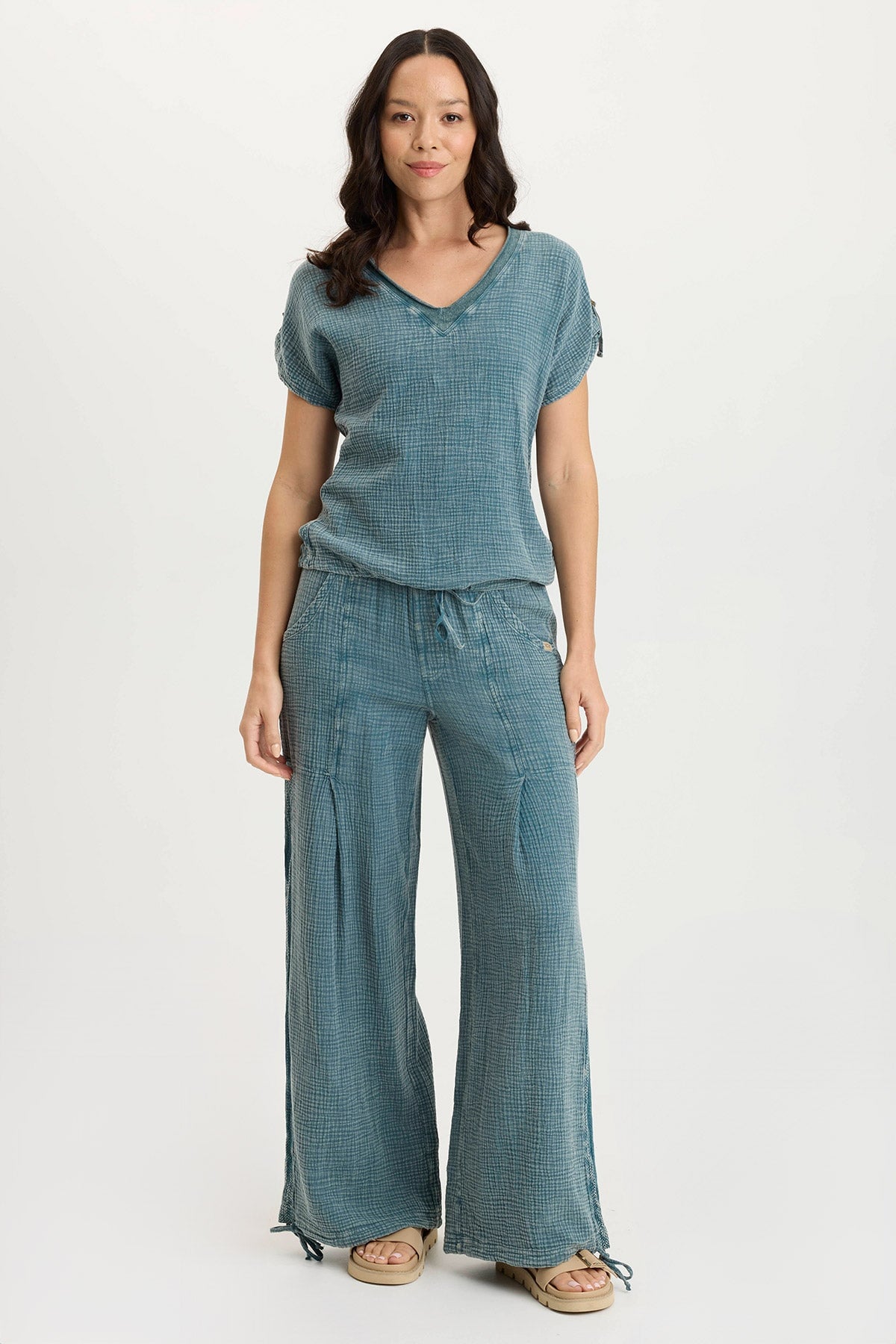 Bower Gauze/Jersey Tabbed-Sleeve Bubble-Hem V-Neck Tee