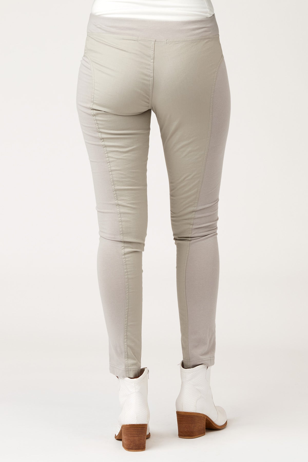 Alexa Legging