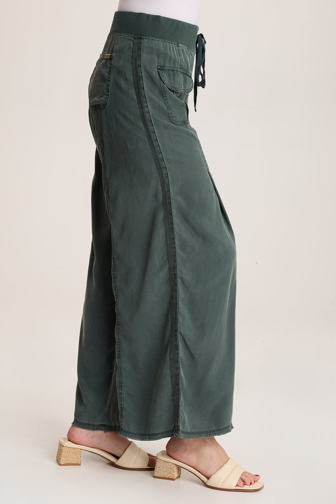 Loen Twill Wide Leg Pant