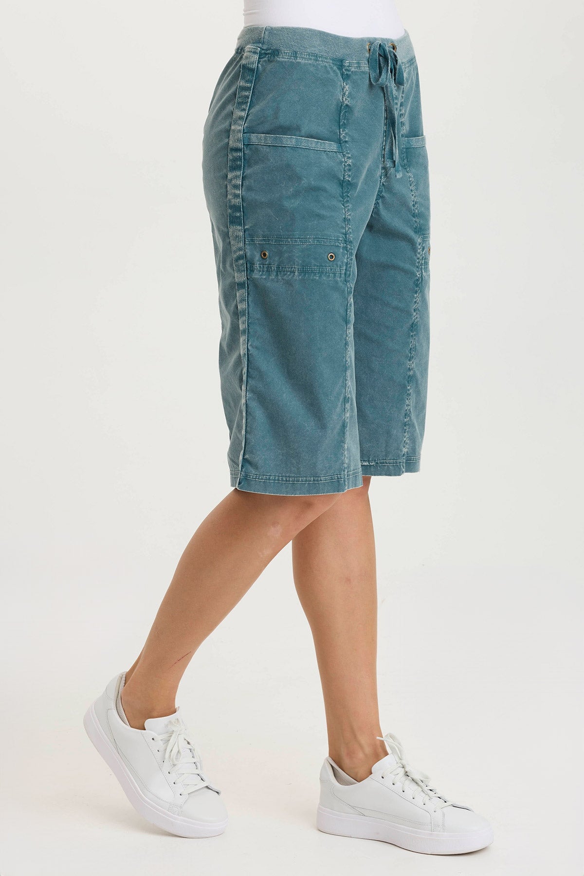 Preto Poplin Wide-Leg Bermuda Short