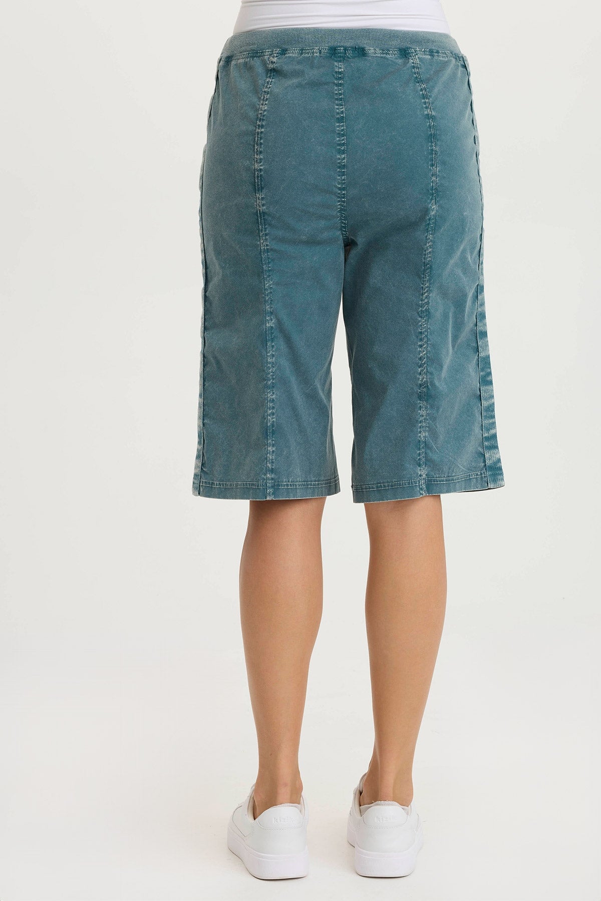 Preto Poplin Wide-Leg Bermuda Short