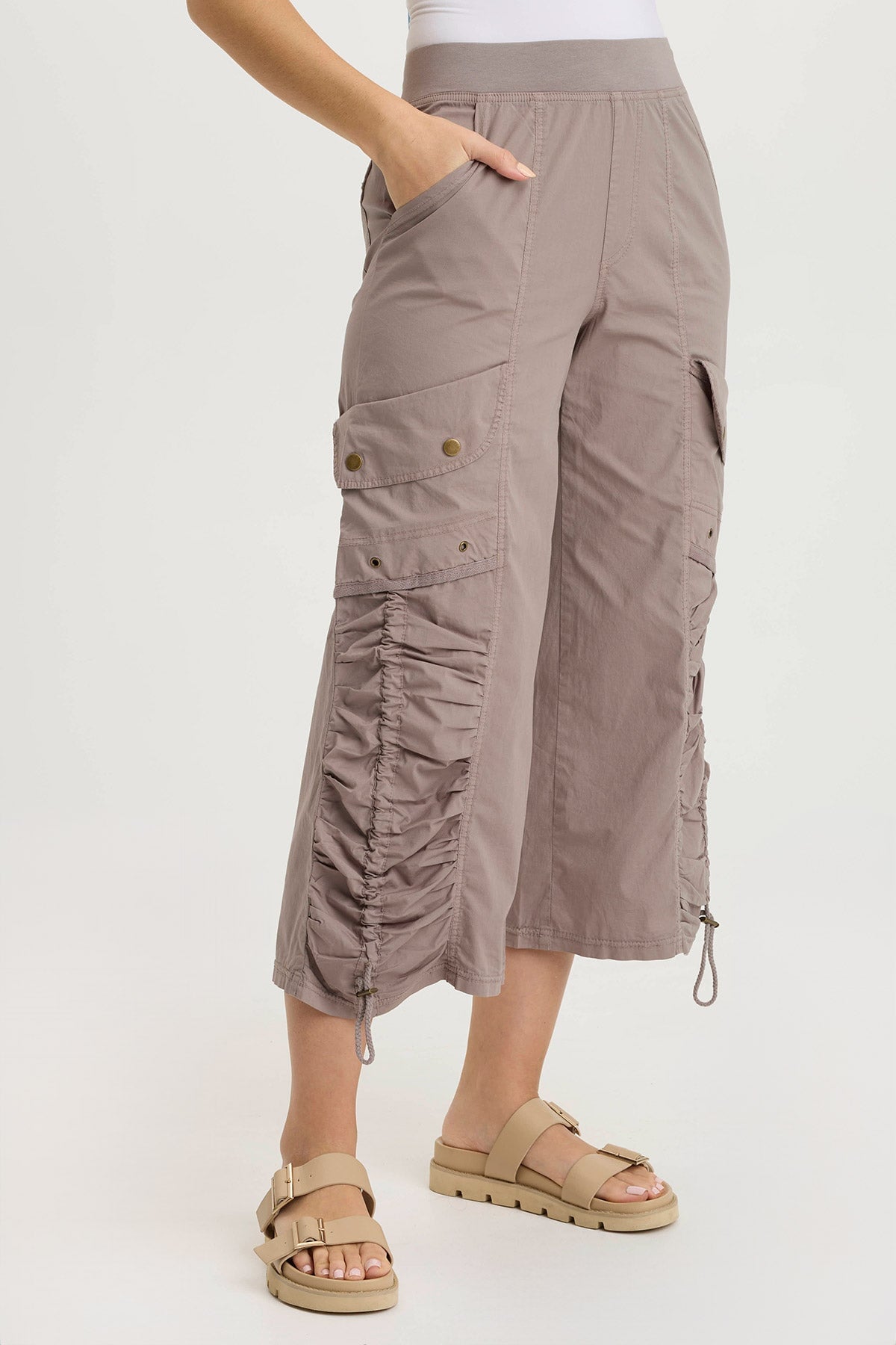 Muldoon Poplin Ruched Wide-Leg Crop Pant