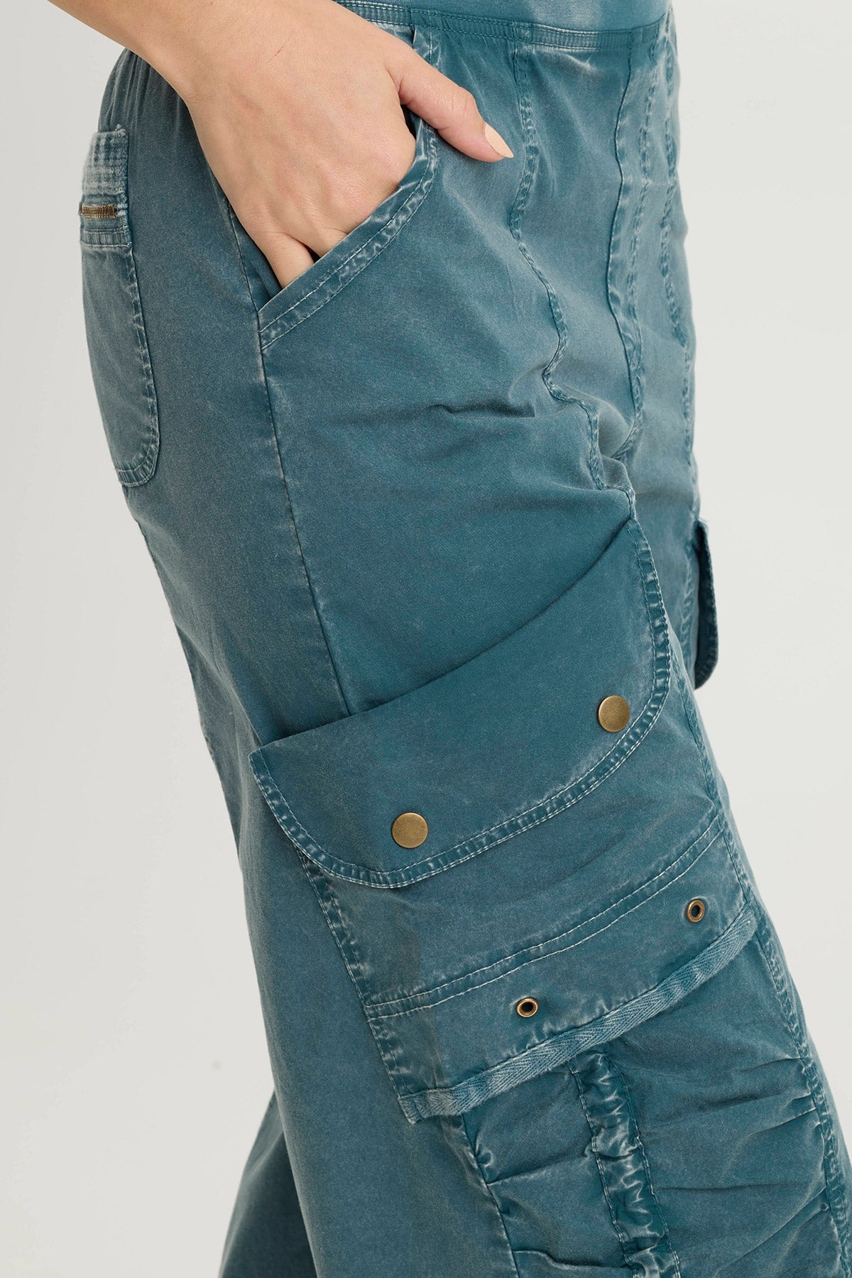Muldoon Poplin Ruched Wide-Leg Crop Pant