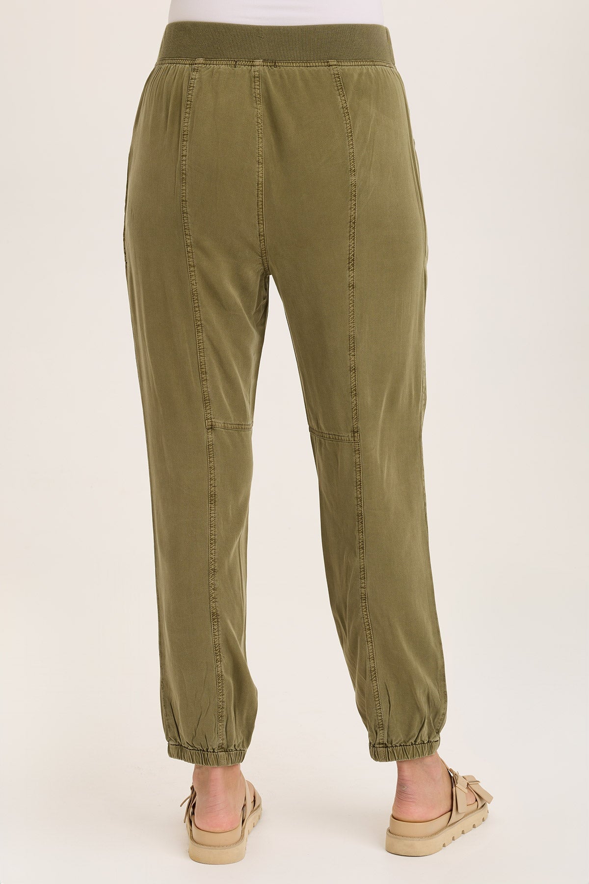 Squire Twill Banded Hem Casual Pant